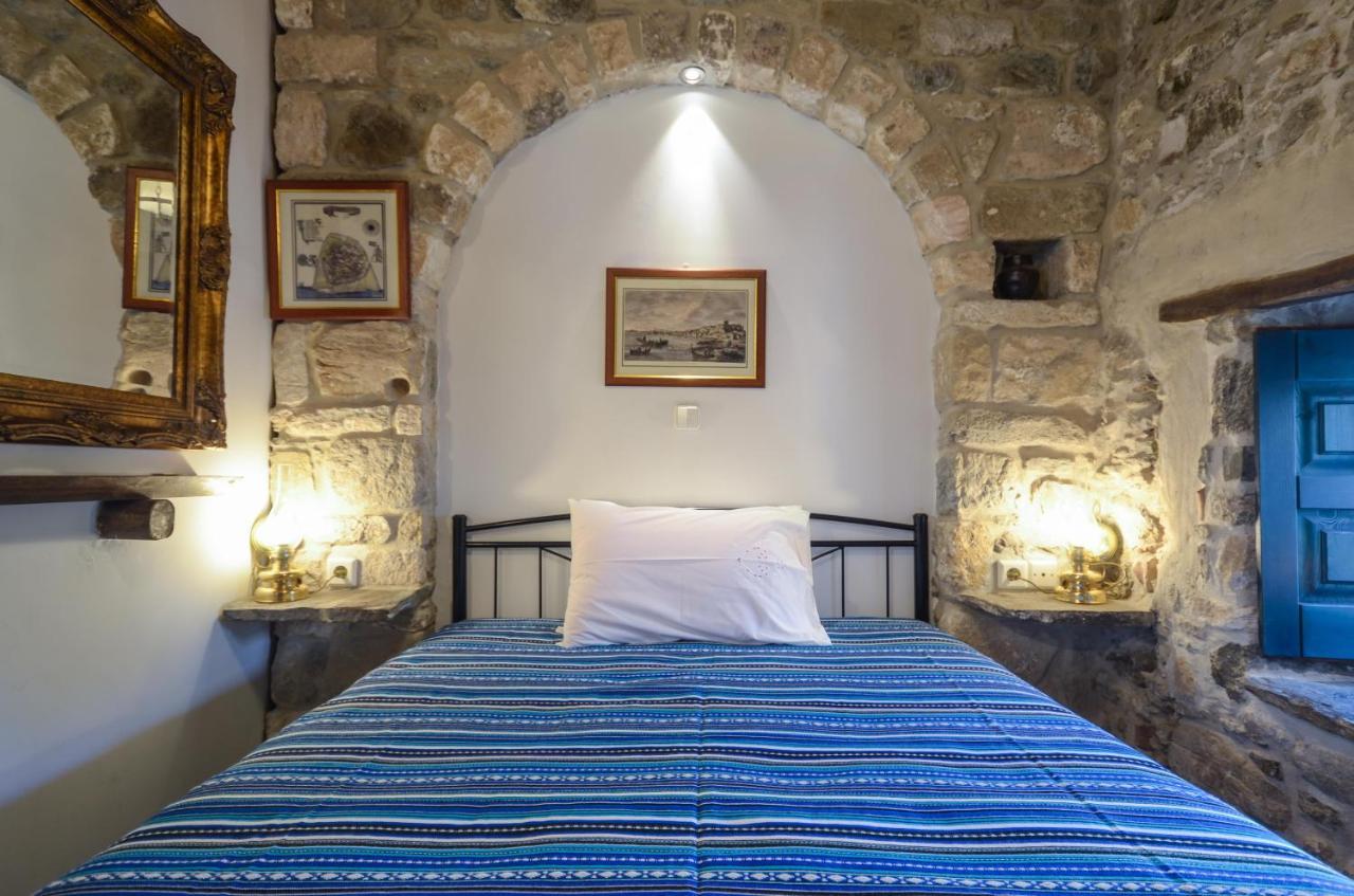 Venetiko Apartments Naxos City Экстерьер фото